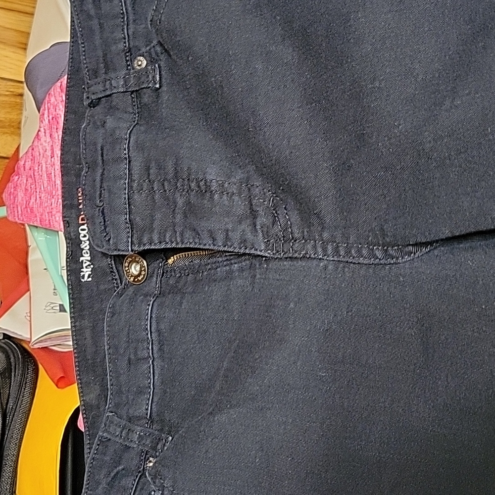 Capris